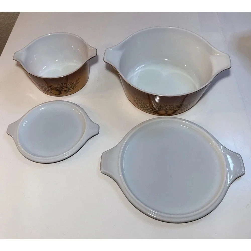 Pyrex Old Orchard Lot of 2 Casseroles w Brown Lids 1 Qt & 2.5 Qt Vintage - Picture 2 of 4